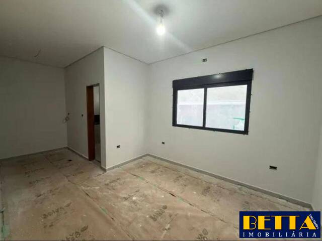 #7166 - Casa para Venda em Jacareí - SP - 2