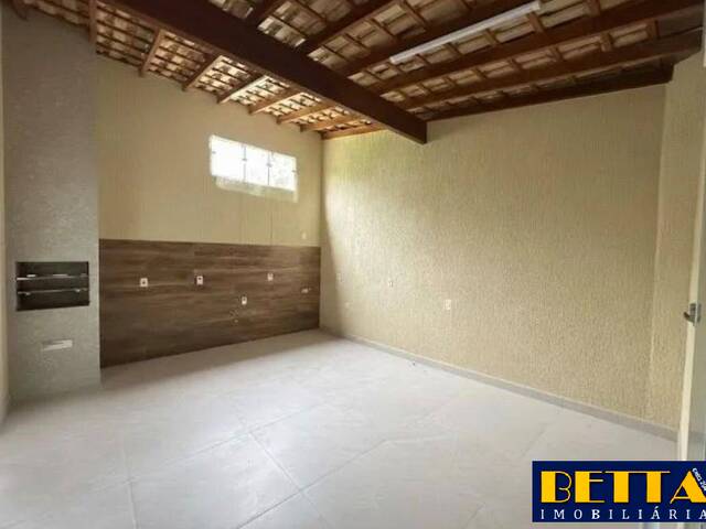 #7183 - Casa para Venda em Jacareí - SP - 2