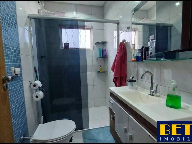 Casa para Venda em São José dos Campos - 4