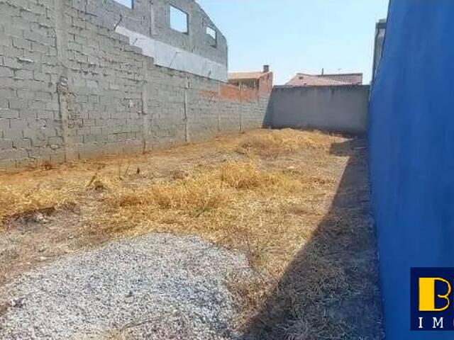 Terreno para Venda em São José dos Campos - 4