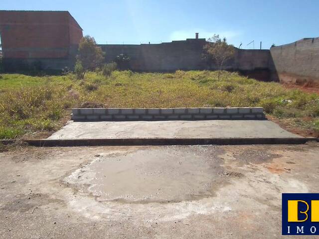 Terreno para Venda em São José dos Campos - 4
