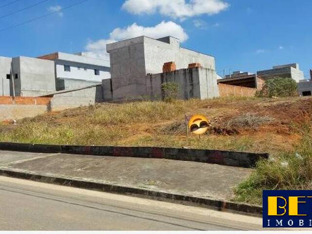 Terreno para Venda em São José dos Campos - 4