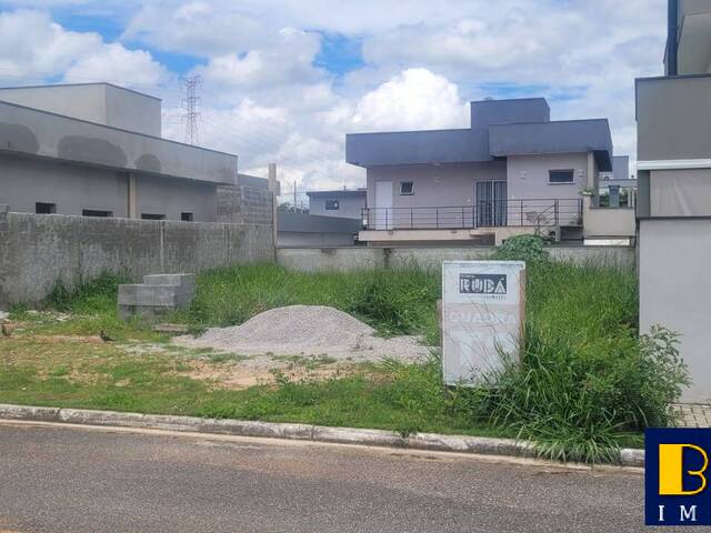 Terreno para Venda em São José dos Campos - 4