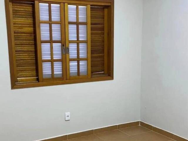 Casa para Venda em Jacareí - 5