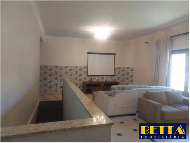 Casa para Venda em Paraibuna - 4