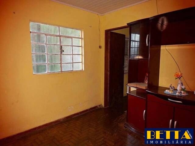 #7338 - Casa para Venda em Jacareí - SP - 2