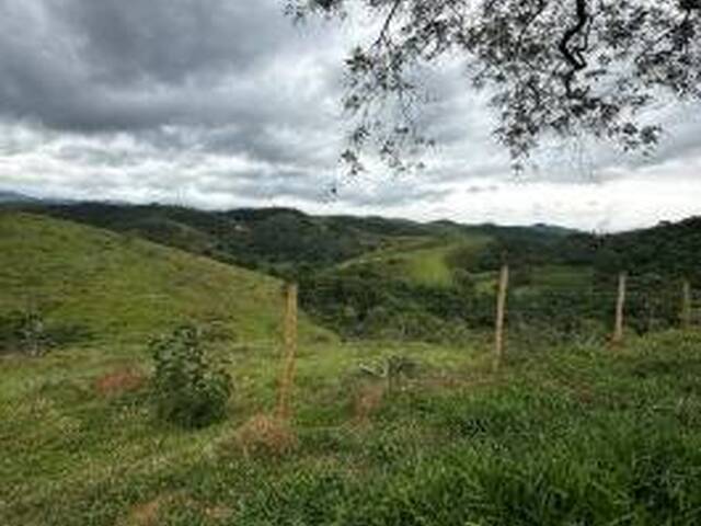 Terreno para Venda em São José dos Campos - 5
