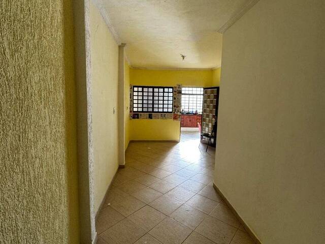 Casa para Venda em Jacareí - 4