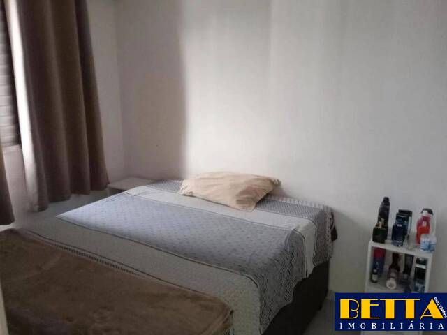 Apartamento para Venda em Jacareí - 4