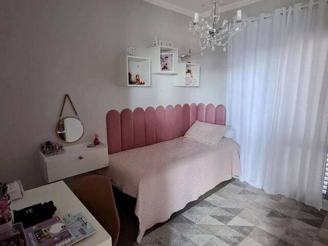 #7382 - Casa para Venda em Jacareí - SP - 2