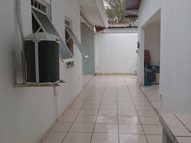 Casa para Venda em São José dos Campos - 5