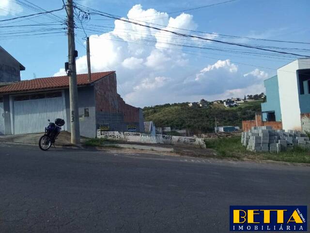 Venda em PEDREGULHO - Jacareí