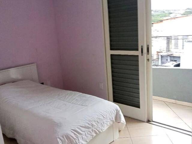 #7444 - Casa para Venda em Jacareí - SP - 2