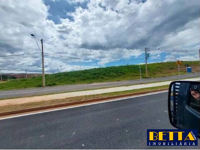 Terreno para Venda em São José dos Campos - 5