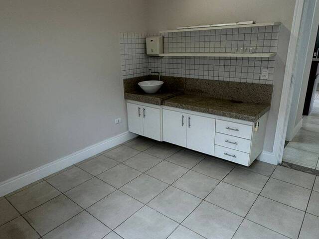 Casa para Locação em São José dos Campos - 4