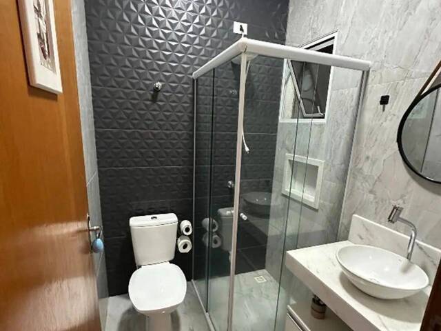 #7574 - Casa para Venda em Jacareí - SP - 2