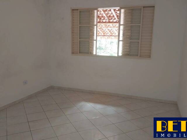 #7583 - Casa para Locação em Jacareí - SP - 3