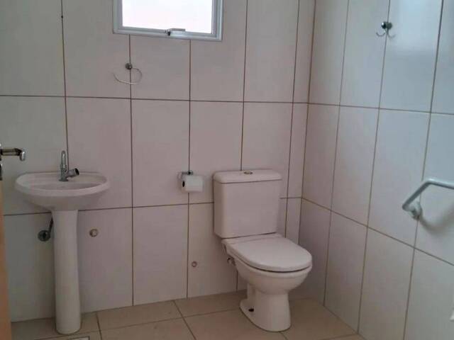 #7628 - Casa para Venda em Jacareí - SP - 2