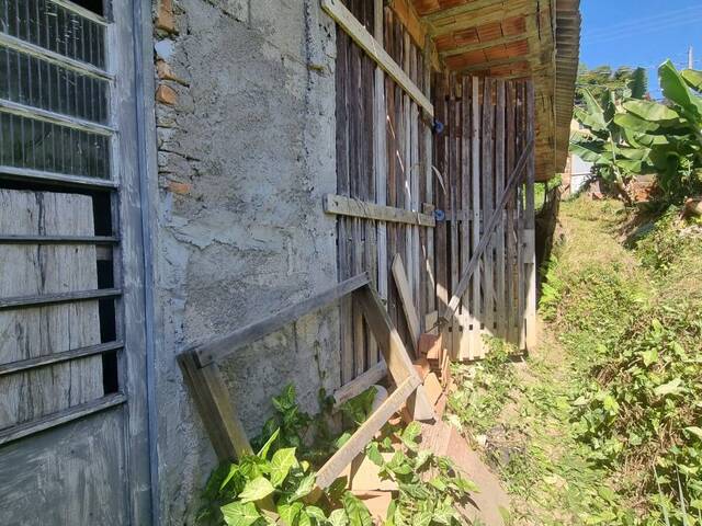#7631 - Casa para Venda em Jacareí - SP - 2