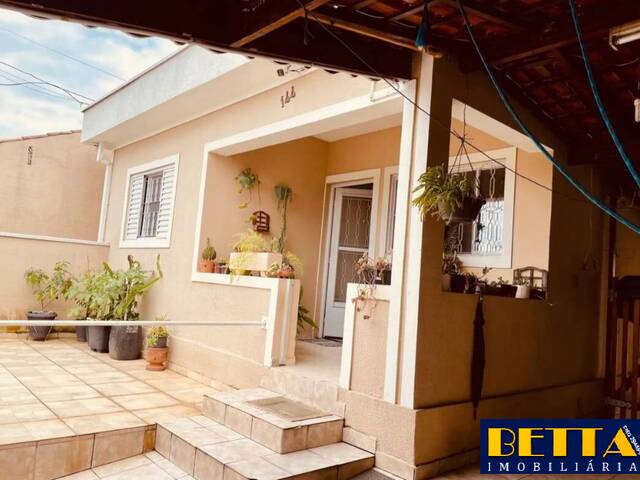 #7663 - Casa para Venda em Jacareí - SP - 2