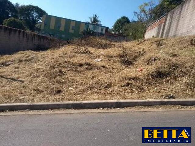 Terreno para Venda em São José dos Campos - 4