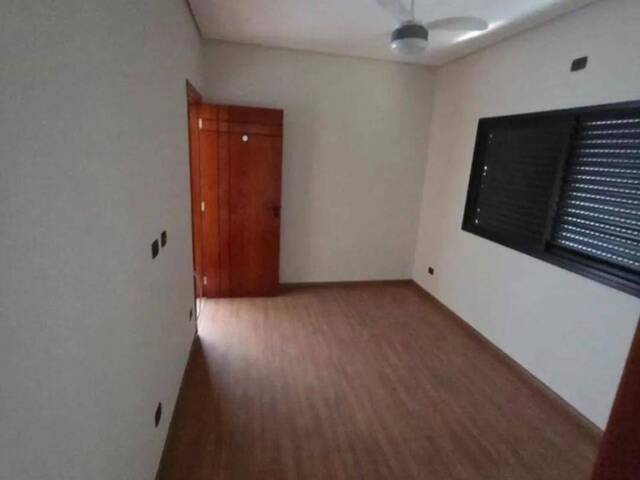 #7670 - Casa para Venda em Jacareí - SP - 3