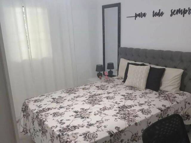 #7671 - Casa para Venda em Jacareí - SP - 2