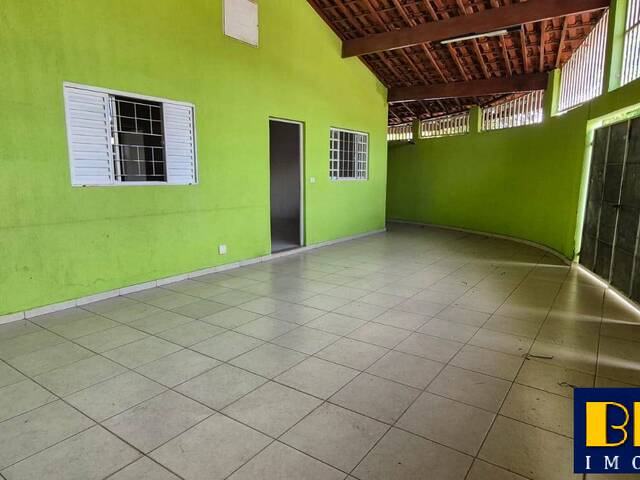 Casa para Venda em São José dos Campos - 4