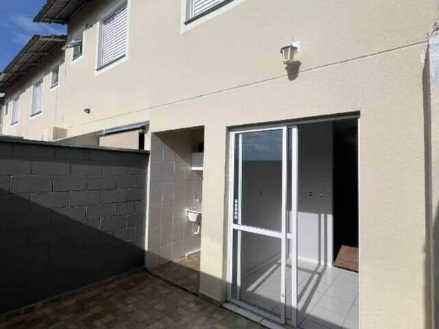 #7682 - Sobrado para Venda em Jacareí - SP - 2