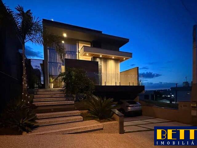 #7728 - Casa para Venda em Jacareí - SP - 1