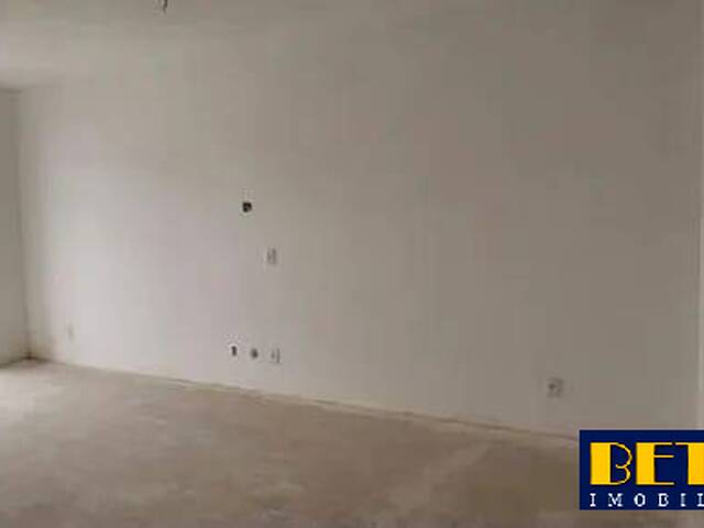 #7745 - Casa para Venda em Jacareí - SP - 3