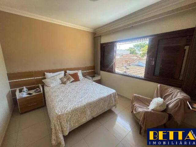 #7764 - Casa para Venda em Caraguatatuba - SP - 2