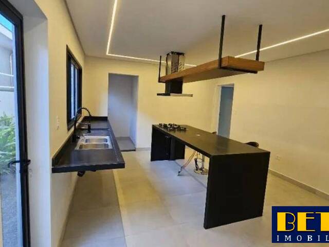 Casa para Venda em Jacareí - 5