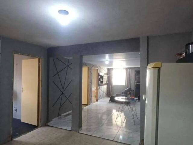 #7777 - Casa para Venda em Jacareí - SP - 2