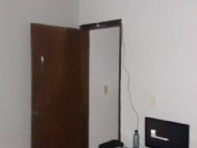 Casa para Venda em São José dos Campos - 4