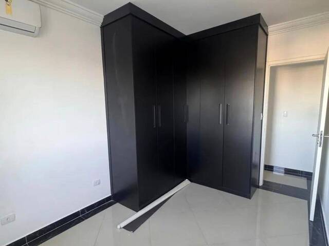 Apartamento para Venda em Jacareí - 2