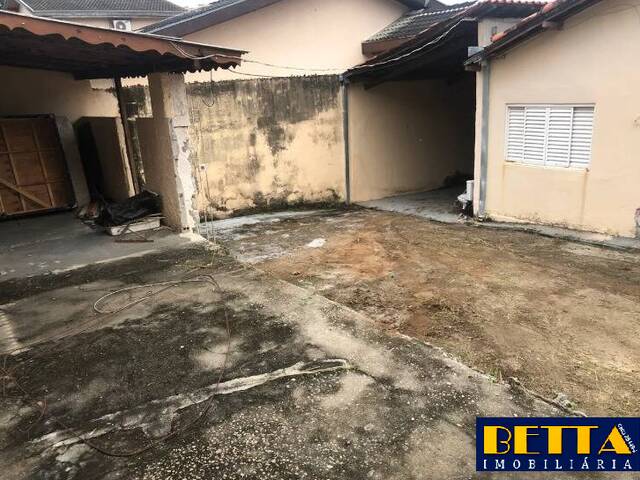Casa para Venda em São José dos Campos - 4