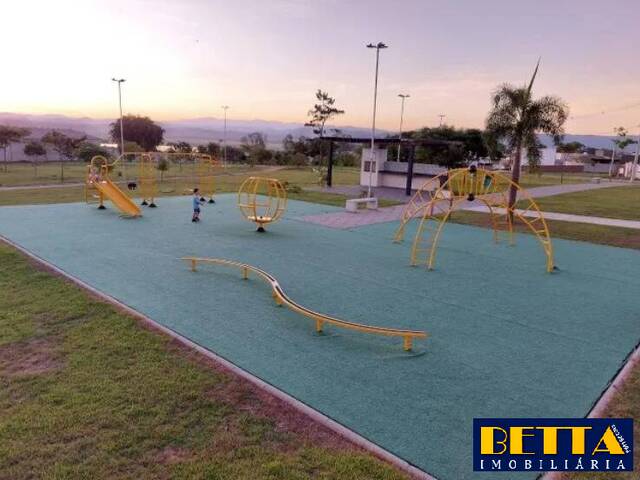 Área para Venda em São José dos Campos - 4