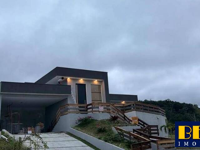 #7869 - Casa para Venda em Jacareí - SP - 1