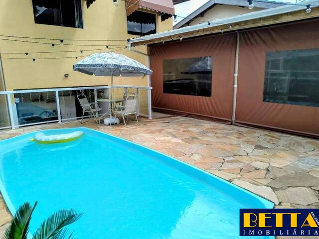 #7921 - Casa para Venda em Jacareí - SP - 3