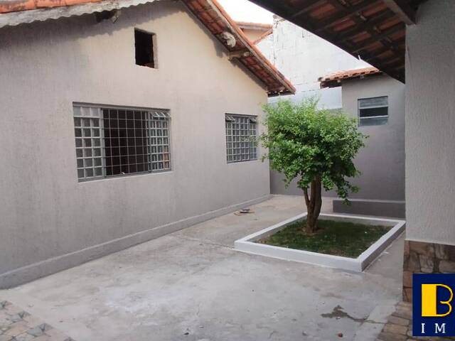 #7965 - Casa para Venda em Jacareí - SP - 1