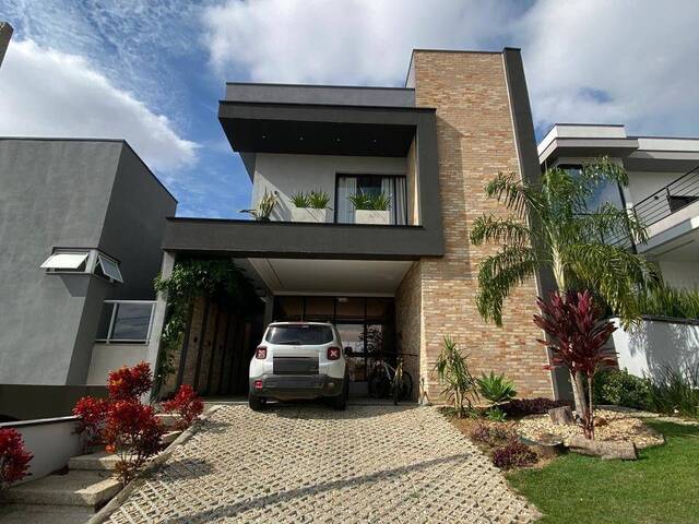 Casa em condomínio para Venda em Jacareí - 2