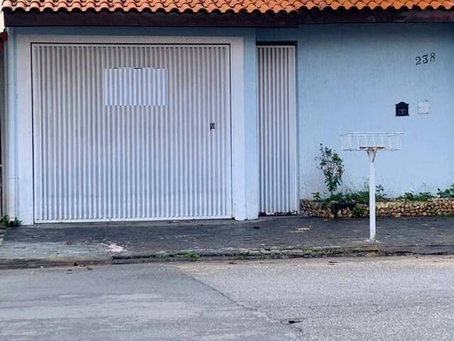 #7990 - Casa para Locação em Jacareí - SP - 1