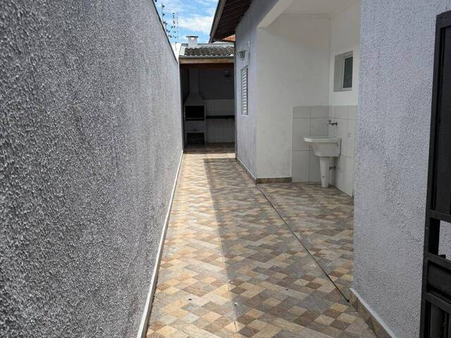 #7999 - Casa para Venda em Jacareí - SP - 2