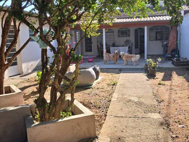 #8009 - Casa para Venda em Jacareí - SP - 1