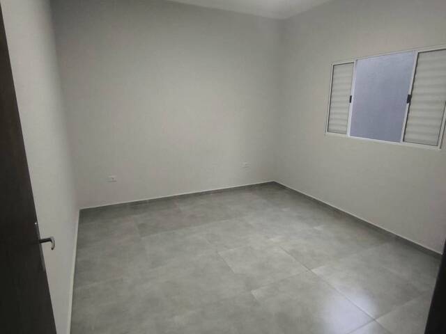 #8036 - Casa para Locação em Jacareí - SP