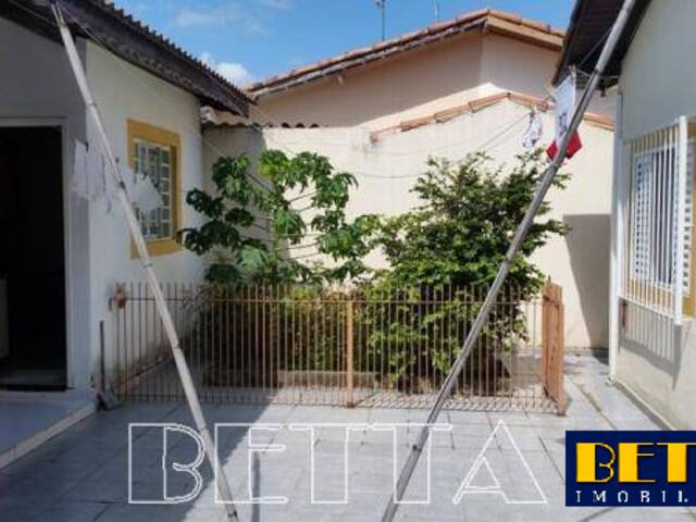 Casa para Venda em Jacareí - 3