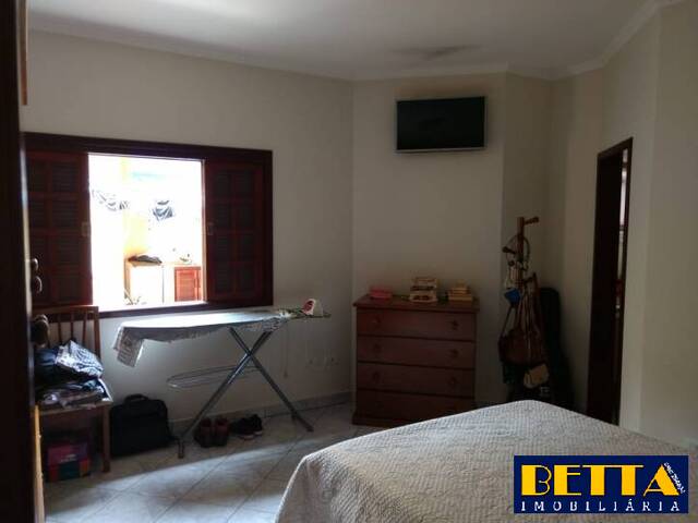 #4244 - Casa para Venda em Jacareí - SP - 3