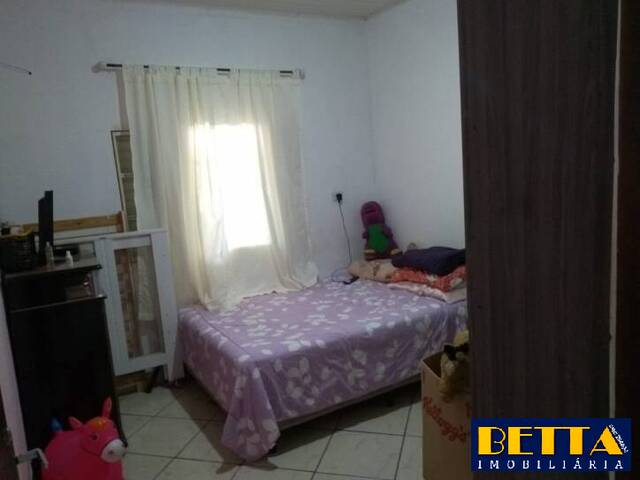 Casa para Venda em Jacareí - 3
